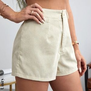 Khaki corduroy shorts for women! Never worn!!